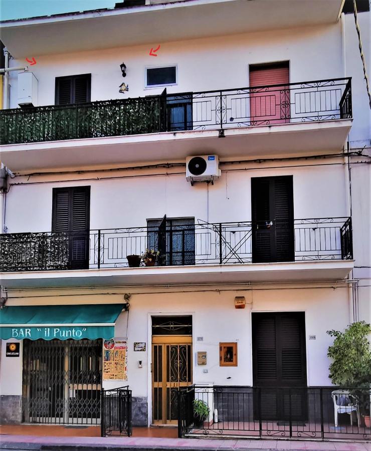 Apartamento Casa Le Maioliche Giardini-Naxos Exterior foto