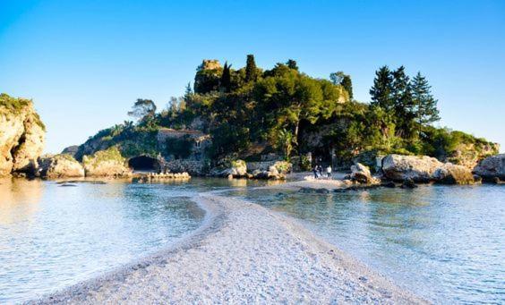 Apartamento Casa Le Maioliche Giardini-Naxos Exterior foto
