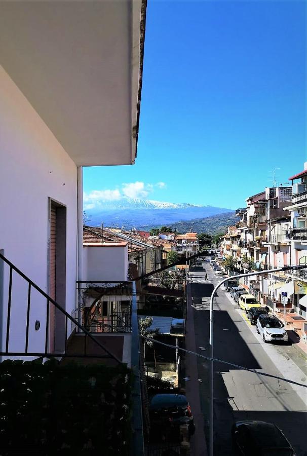 Apartamento Casa Le Maioliche Giardini-Naxos Exterior foto